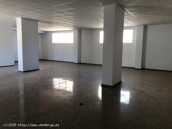 Te ofrecemos este magnífico local de 150 metros para tu negocio en zona Kelme!!! - ALICANTE