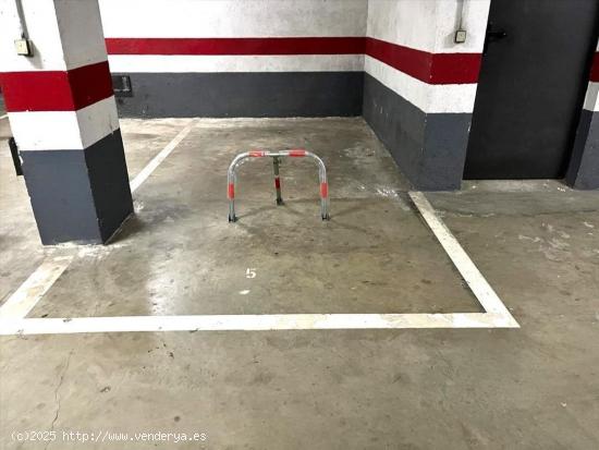 Plaza de Garaje en Avenida Can Marcet - BARCELONA