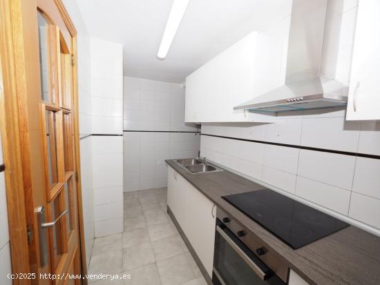  SE VENDE PISO EN BARCELONA, ZONA TRINITAT VELLA - BARCELONA 