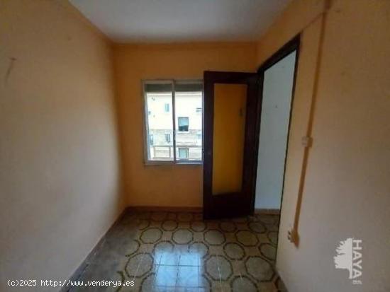 Piso en venta en Calle Gabriela Mistral, 3º, 50011, Zaragoza - ZARAGOZA