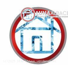 API LUNA INMOBILIARIA VENDE LOCAL - ALBACETE