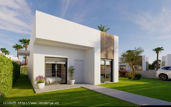 VILLAS DE OBRA NUEVA EN ALGORFA GOLF RESORT - ALICANTE