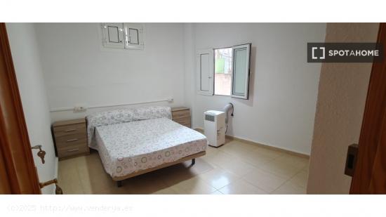 Habitación en piso compartido en Xàtiva - VALENCIA