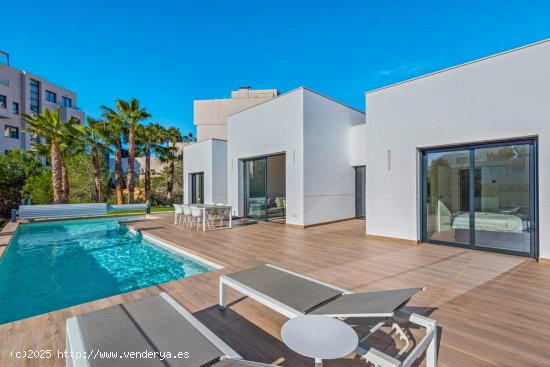 Villa en venta en Orihuela (Alicante)