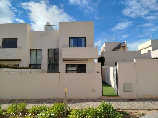 Villa en venta en Orihuela (Alicante)