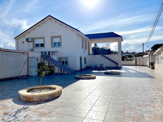 Villa en venta en Torrevieja (Alicante)