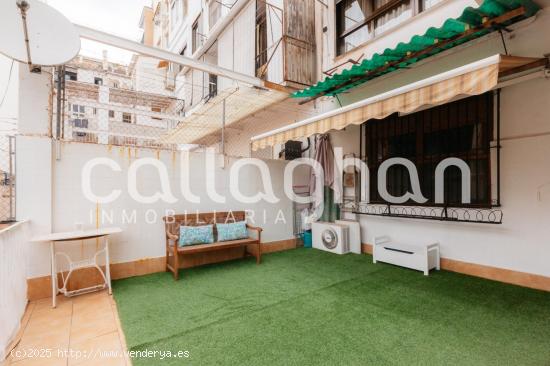 Vivienda en Calle de Joaquin Costa con Terraza - VALENCIA