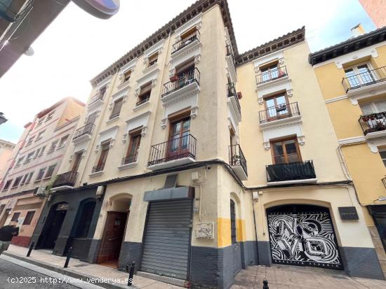 SE VENDE ÁTICO DÚPLEX CON ASCENSOR EN PLENO CENTRO DE ZARAGOZA - ZARAGOZA