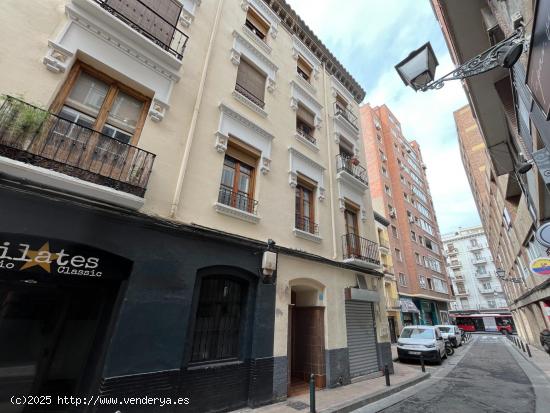 SE VENDE ÁTICO DÚPLEX CON ASCENSOR EN PLENO CENTRO DE ZARAGOZA - ZARAGOZA