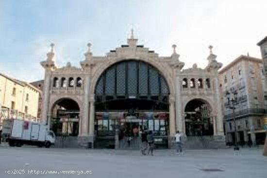 Edificio en venta en Zaragoza (Zaragoza)