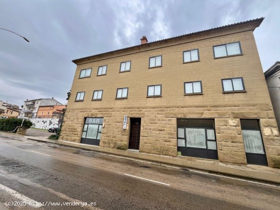 Edificio en venta en Ayerbe (Huesca)