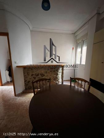 SE VENDE VIVIENDA MUY LUMINOSA ZONA FERIA - ALBACETE