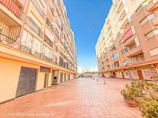 Playa de los Locos, interesante apt con vista despejadas a 250 metros de la playa - ALICANTE