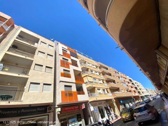 FANTÁSTICO PISO EN EL CENTRO DE LA MATA CON VISTAS LATERALES AL MAR - ALICANTE