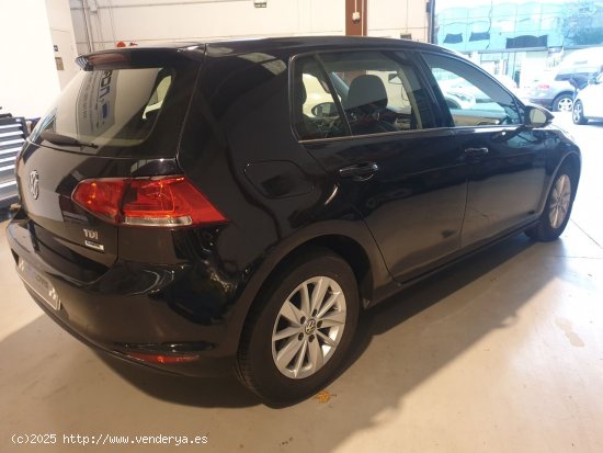 Volkswagen Golf 1.6 Tdi Advance - Reus