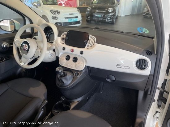 Fiat 500 1.0 MHEV DOLCEVITA 70 3P - Móstoles