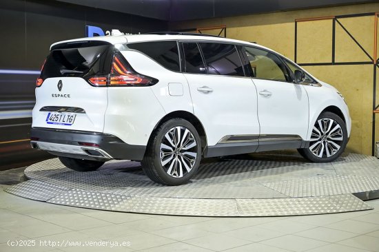 Renault Espace   Ini. P. Blue dCi 139 kW 190CV EDC - 