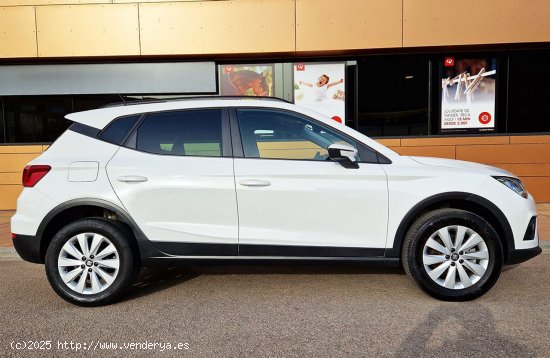 Seat Arona STYLE EDITION 95CV. MT5 EGDT MUY BUEN ESTADO Y MUCHO EQUIPAMIENTO - Mollet