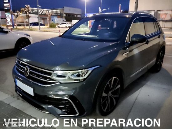  Volkswagen Tiguan R-Line 2.0 TDI 150CV DSG TECHO PANORAMICO de 2021 con 92.406 Km por 35.990 EUR. en 