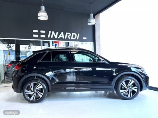 Volkswagen T-Roc 1.5 TSI R-Line de 2025 con 20 Km por 32.890 EUR. en Barcelona