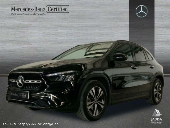 Mercedes GLA 200 - 