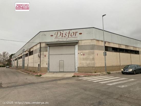 VENTA   DE NAVE INDUSTRIAL CHAFLAN EN POLIGONO INDUSTRIAL  DE BENIFAIO (VALENCIA) - VALENCIA