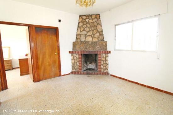 Venta de casa independiente para reformar en Illana, Guadalajara. - GUADALAJARA