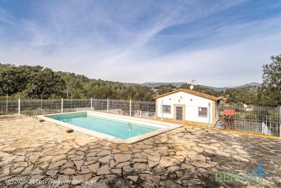  CHALET EXCLUSIVO UBICADO EN RIUDECANYES - TARRAGONA 