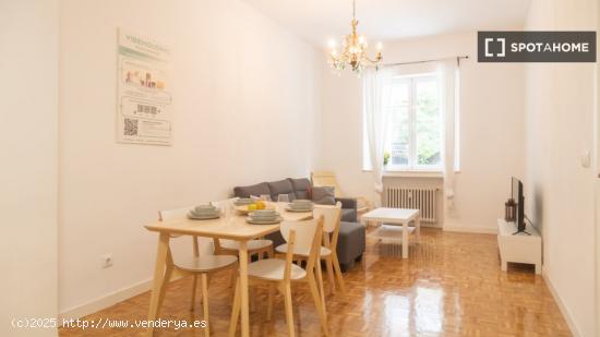 Acogedor apartamento de 4 dormitorios en Chamberí - MADRID