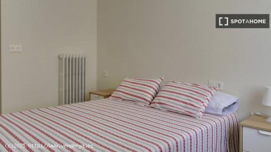 Habitación en piso compartido en Zaragoza - ZARAGOZA