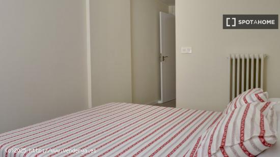 Habitación en piso compartido en Zaragoza - ZARAGOZA