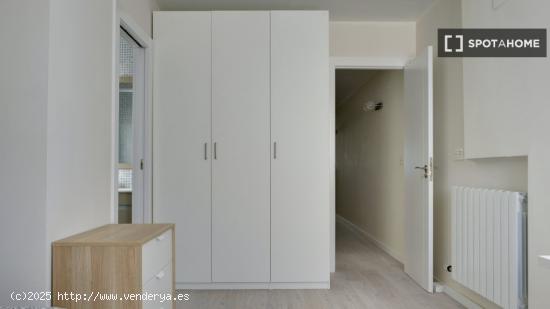 Habitación en piso compartido en Zaragoza - ZARAGOZA