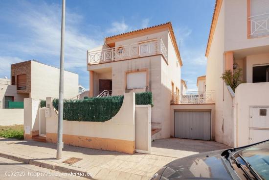 ¡¡OPORTUNIDAD!! CHALET ADOSADO EN GANDIA - VALENCIA