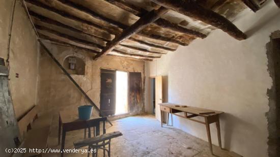 Casa para rehabilitar en Benabarre - HUESCA