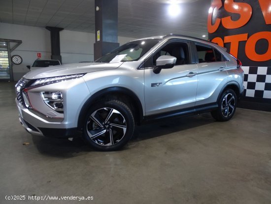 Mitsubishi Eclipse Cross 2.4 PHEV Kaiteki Auto 4WD - 