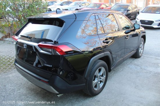 Toyota Rav4 2.5l 220H Business - 