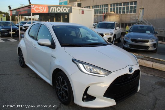 Toyota Yaris 1.5 120H Style - 