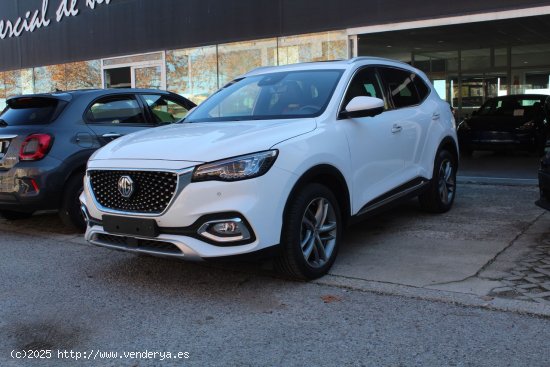 MG eHS 1.5T-GDI PHEV Luxury - 