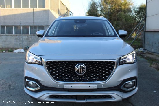 MG eHS 1.5T-GDI PHEV Luxury - 