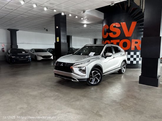 Mitsubishi Eclipse Cross 2.4 PHEV Kaiteki Auto 4WD - 