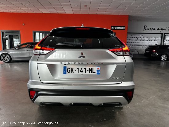 Mitsubishi Eclipse Cross 2.4 PHEV Kaiteki Auto 4WD - 