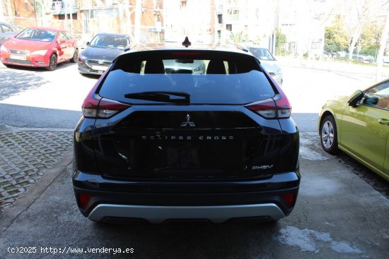 Mitsubishi Eclipse Cross 2.4 PHEV Kaiteki Auto 4WD - 