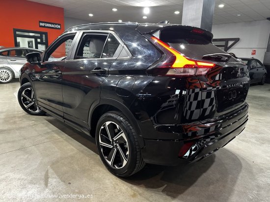 Mitsubishi Eclipse Cross 2.4 PHEV Kaiteki Auto 4WD - 