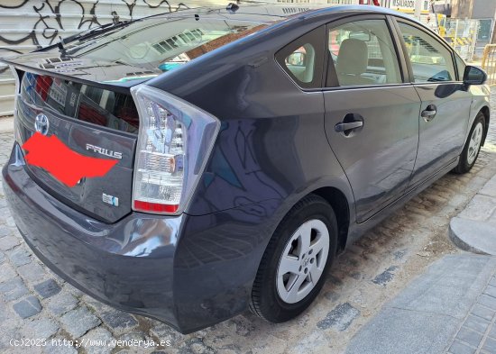 Toyota Prius 1.8 HSD ADVANCE 