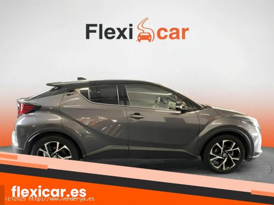 Toyota C-HR 2.0 180H Advance - Vilafranca del Penedès