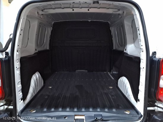 Peugeot Partner VAN 1.5 BLUEHDI 100 PRO STANDARD 3P 600KG - 