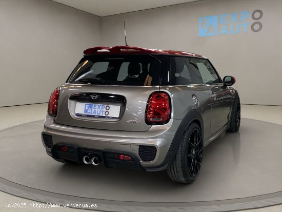 MINI MINI JOHN COOPER WORKS - Terrassa