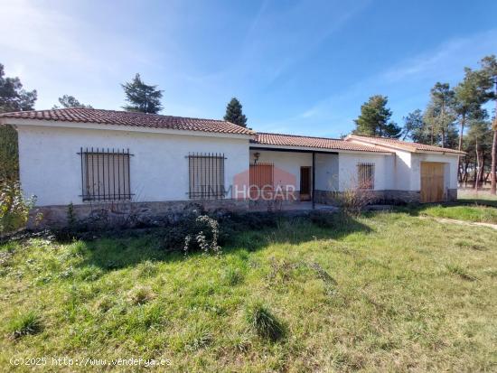 INMHOGAR VENDE ESTE CHALET EN SANCHIDRIÁN 05290 - AVILA