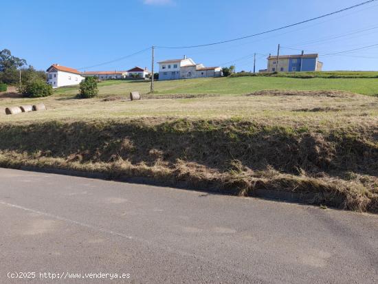 Oportunidad de Inversión: Terreno Urbano en Gozón, San Martin de Podes - ASTURIAS