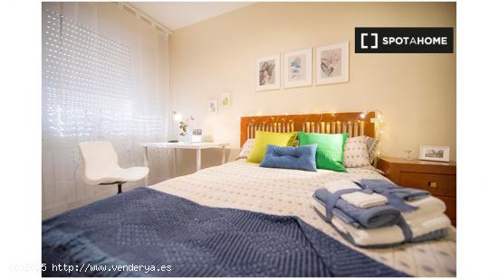 Habitación en apartamento de 3 dormitorios en Begoña, Bilbao - VIZCAYA